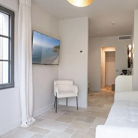 酒店 Lou Cagnard 4*