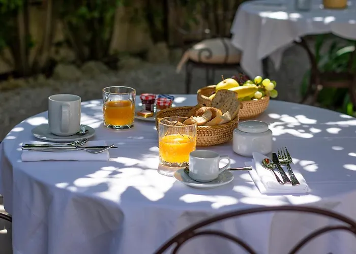 מלון Lou Cagnard