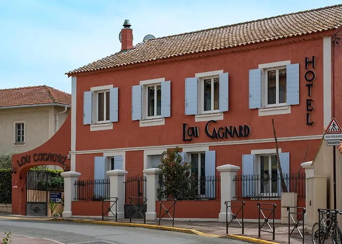 מלון Lou Cagnard 4*