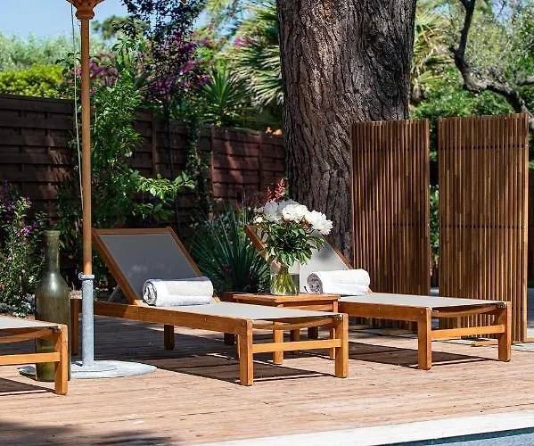 Lou Cagnard סן טרופז