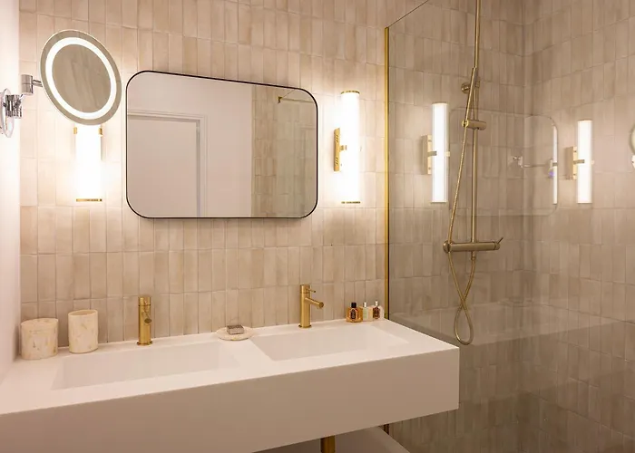 Lou Cagnard מלון 4*